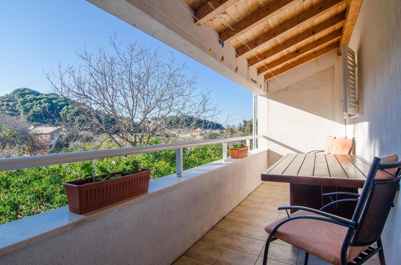Apartments With A Parking Space Zuljana, Peljesac - 4574 외부 사진